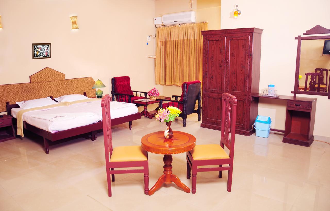 Hotel Nuhman Kondotty Εξωτερικό φωτογραφία